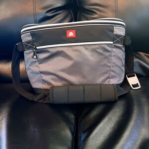 Igloo cooler bag
